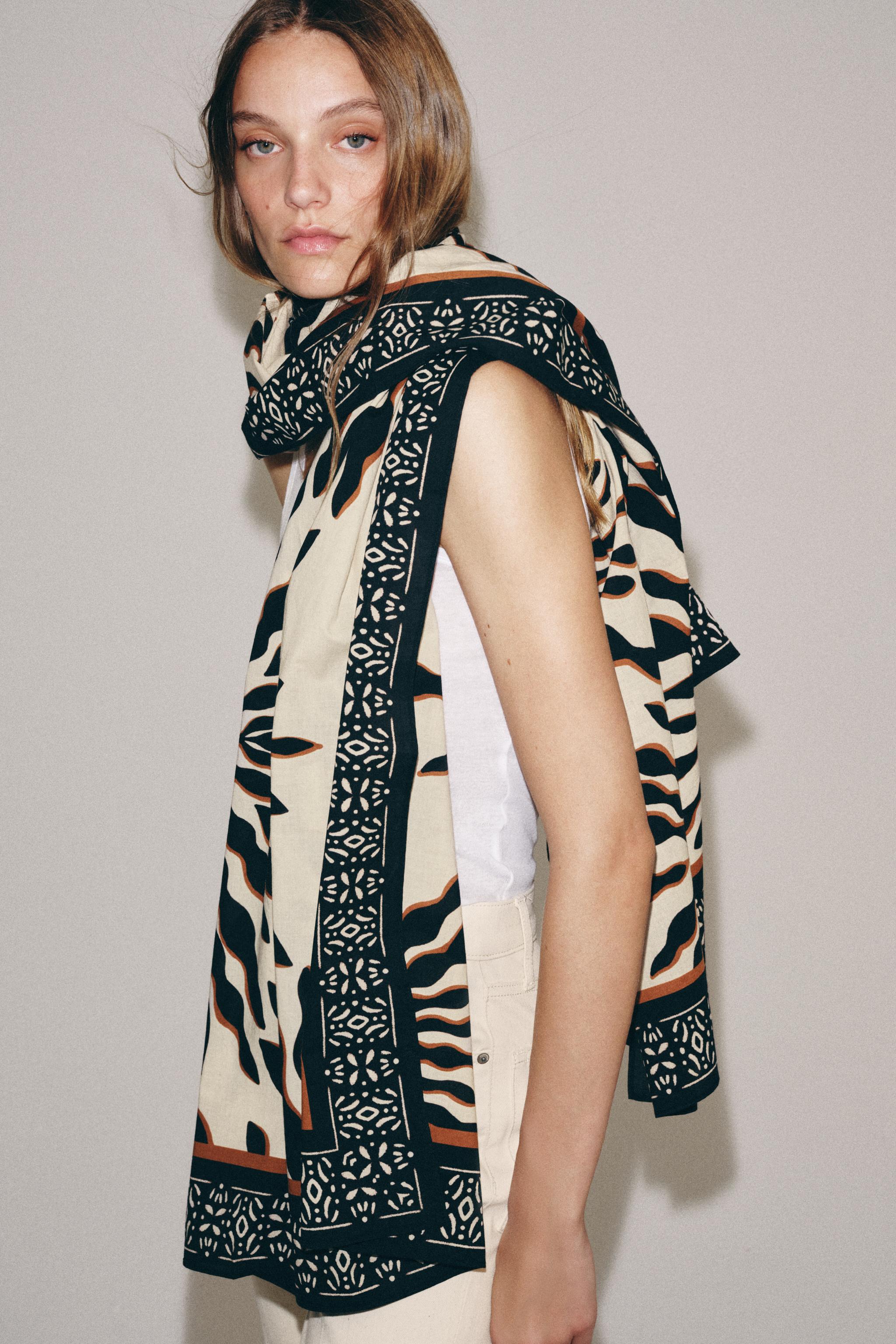 PALM TREE PRINT SCARF